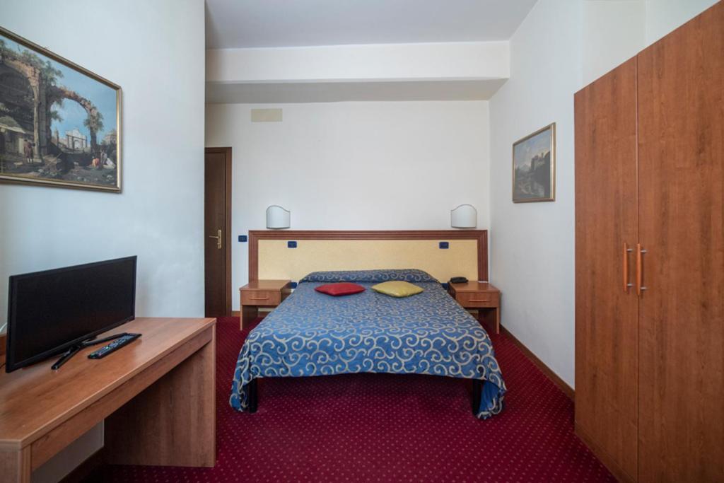 Hotel Italia & Lombardi Montefiascone Buitenkant foto