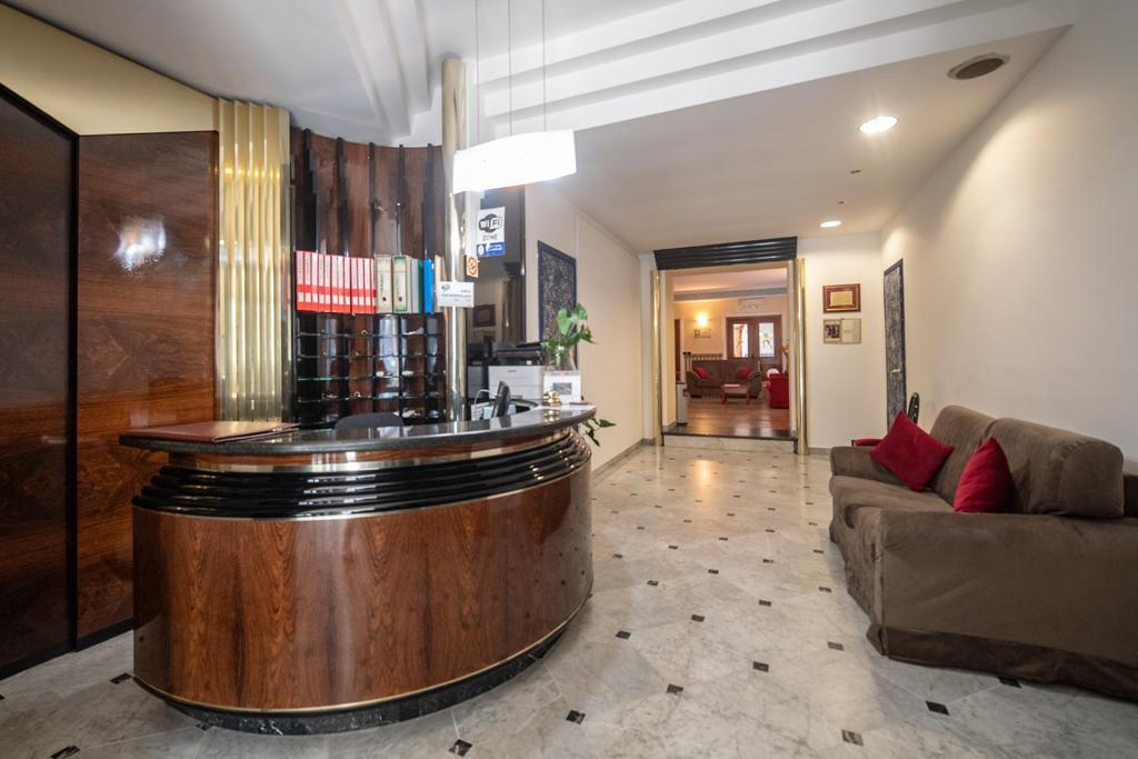 Hotel Italia & Lombardi Montefiascone Buitenkant foto