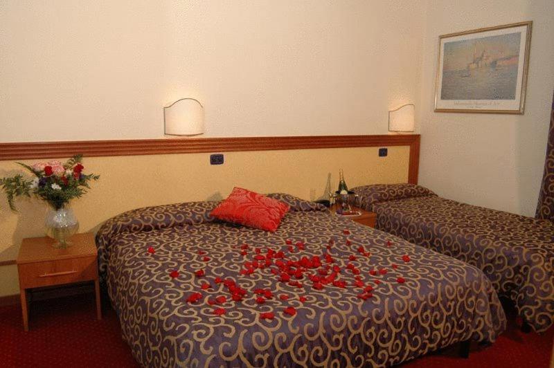 Hotel Italia & Lombardi Montefiascone Buitenkant foto